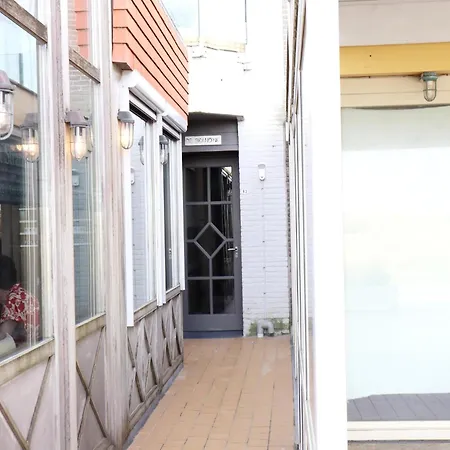 Attic In By The דירה *