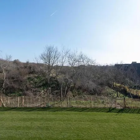 Appartement Attic In By The